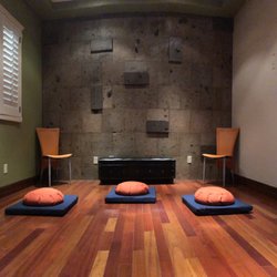 Ananda Yoga Pilates & Wellness - Meditation room upstairs