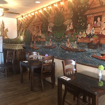 La Moon Thai Eatery - Thai Near Me - San Diego, California La Moon Thai Eatery - Thai Near Me - San Diego, California