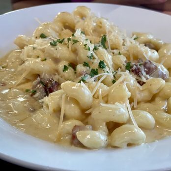The Dalton Royal - Macaroni and cheese with bacon - Mediterranean Near Me - Meridian, Idaho The Dalton Royal - Macaroni and cheese with bacon - Mediterranean Near Me - Meridian, Idaho