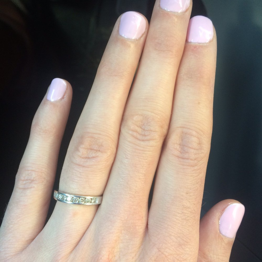 Nail Lounge - Nail Salons Near Me - Chicago, Illinois