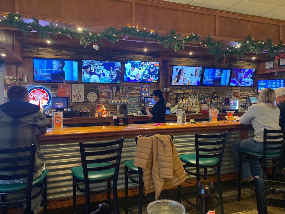CHAMPIONS SPORTS GRILLE Updated October 2024 16 Reviews 1141