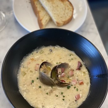 et al. - Clam Chowder- delicious! - Breakfast & Brunch Near Me - Honolulu, Hawaii et al. - Clam Chowder- delicious! - Breakfast & Brunch Near Me - Honolulu, Hawaii