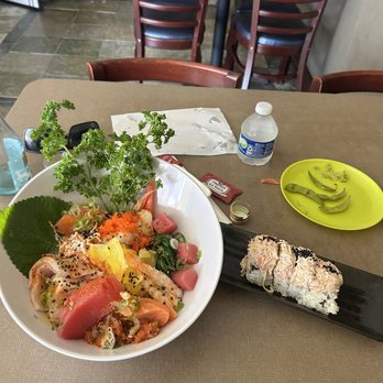 Hanaya Sushi Cafe - Chirashi!! - Japanese Near Me - San Diego, California
