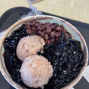 Meet Fresh - Yummy ICY GRASS Jelly B - Desserts Near Me - Temple City, California Meet Fresh - Yummy ICY GRASS Jelly B - Desserts Near Me - Temple City, California