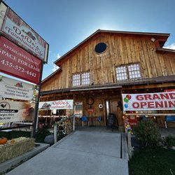 DeDe’s Farmhouse Cafe - Entrance