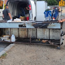 Tons O’ Topping Tacos - A taco stand that doesn't clean any of there equipment! Me and my family got sick from there food!