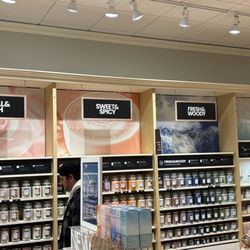 Yankee Candle Company - Yankee Candle store inside Summit Mall -- on Saturday, 2 May 2026