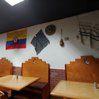 Zona Vip - tables and decor - Colombian Near Me - Springdale, Ohio Zona Vip - tables and decor - Colombian Near Me - Springdale, Ohio