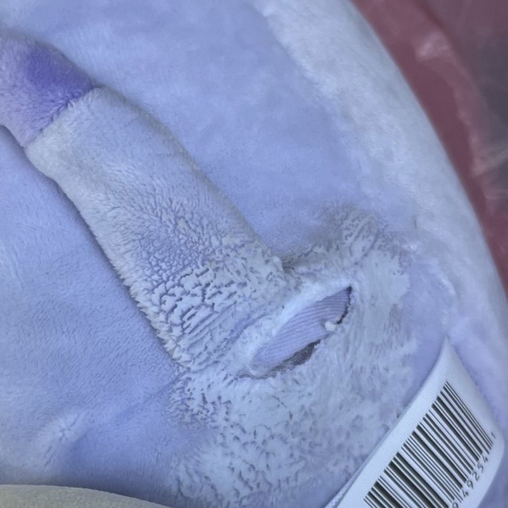 How the "perfect condition" toy was given to us by store employees. Disgusting. How the "perfect condition" toy was given to us by store employees. Disgusting.