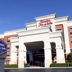 Hampton Inn & Suites Smithfield - Exterior