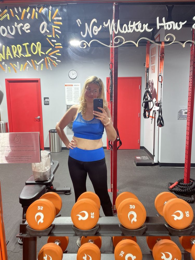 HOTWORX - Knoxville Logo