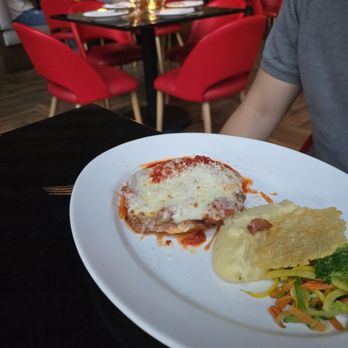 Carpaccio - Chicken parmigiana - Italian Near Me - East Rutherford, New Jersey