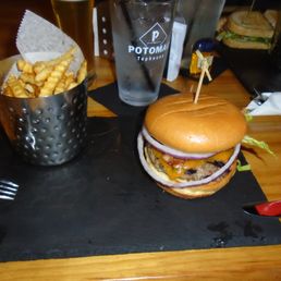 Taphouse Burger