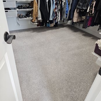 Saving Carpet Cleaning - Closet carpet after the cleaning - Carpet Cleaning Near Me - Grand Prairie, Texas Saving Carpet Cleaning - Closet carpet after the cleaning - Carpet Cleaning Near Me - Grand Prairie, Texas