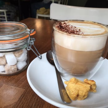 Zizzi - Cappuccino w/ honeycomb - Italian Near Me - Windsor, WNM