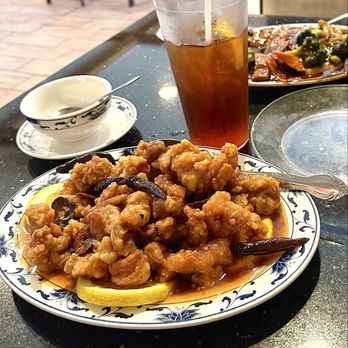 Dragon Inn - Orange chicken - Chinese Near Me - Eaton, Colorado