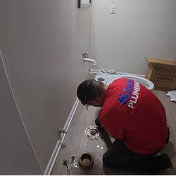McIntosh Plumbing - Prep, set, tighten, and test--another bathroom ready to go.
#PlumberLife #FixtureInstall #ToiletInstall #McIntoshPlumbing