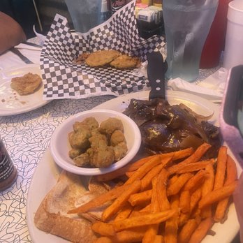 Hot Rods 50's Diner - American Near Me - Alcoa, Tennessee