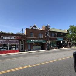 Tobacco Zone - Outside