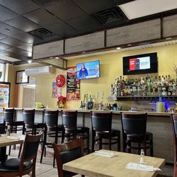 Habanero Tacos Bar & Grill - Bar