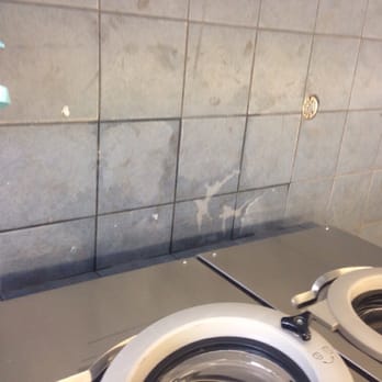 HB Laundry - Dirty floors and machines. Hire someone to clean the place. Nobody wants to wash their clothes in a dirty laundromat! - Laundromat Near Me - Huntington Beach, California HB Laundry - Dirty floors and machines. Hire someone to clean the place. Nobody wants to wash their clothes in a dirty laundromat! - Laundromat Near Me - Huntington Beach, California