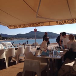 L'Abordage - The perfect place to enjoy breakfast, lunch and dinner stay all day!