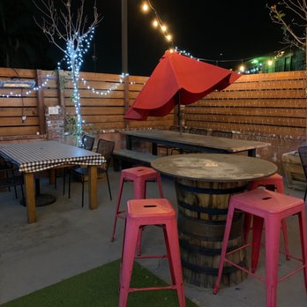 Brick Shack Pizza - Plenty of patio seating - Pizza Near Me - Ontario, California