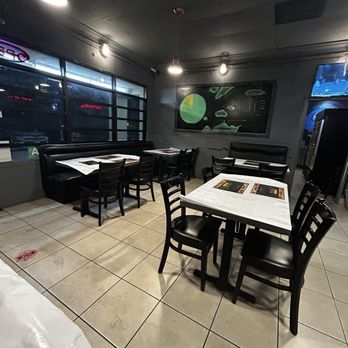 The Submarine Crab - Inside seating - Seafood Near Me - Hawthorne, California