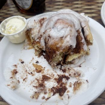 Encinitas Cafe - Oh my this cinnamon roll~HOT~Heaven - Breakfast & Brunch Near Me - Encinitas, California