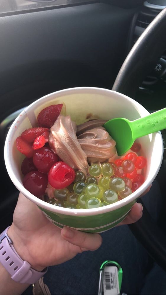 COWTASTIC FROZEN YOGURT 57 Photos & 29 Reviews 465 Valleybrook Rd, McMurray, Pennsylvania