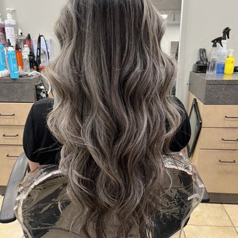 Maria's Hair Salon - Highlight Touch Up - Makeup Artists Near Me - Cicero, Illinois Maria's Hair Salon - Highlight Touch Up - Makeup Artists Near Me - Cicero, Illinois