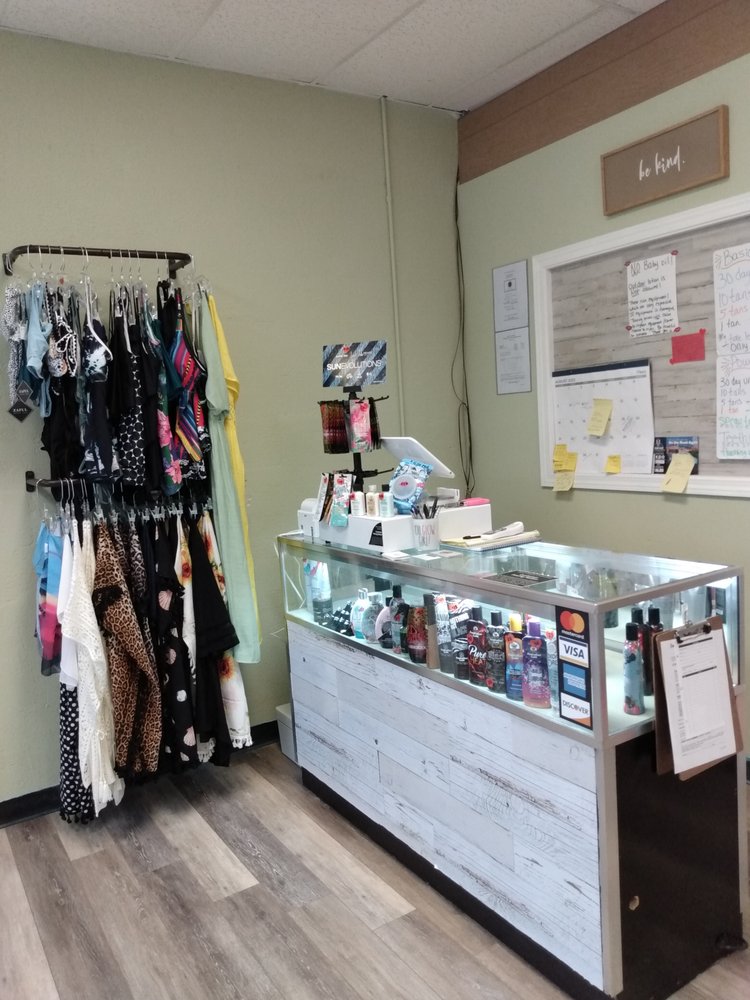 YOU GLOW GIRL Updated October 2024 29 Photos 619 E 9th St, Mountain Home, Arkansas