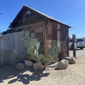 Joshua Tree Saloon - Dive Bars Near Me - Joshua Tree, California