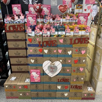 Liquor Hub - Valentines Display - Beer, Wine & Spirits Near Me - Sharon, Massachusetts Liquor Hub - Valentines Display - Beer, Wine & Spirits Near Me - Sharon, Massachusetts
