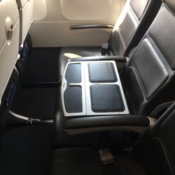 British Airways - Club Europe Seating - Table in Middle Seat