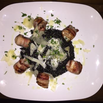 Salmen - Le risotto negro. Très bon avec ses noix de saint Jacques enroulées dans du speck... - Mediterranean Near Me - Karlsruhe, BW Salmen - Le risotto negro. Très bon avec ses noix de saint Jacques enroulées dans du speck... - Mediterranean Near Me - Karlsruhe, BW
