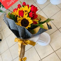 Royalty Roses - Tulips and sunflowers deluxe bouquet