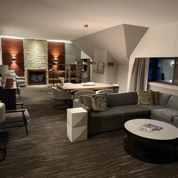 Halifax Marriott Harbourfront Hotel - Suite - Hotels Near Me - Halifax, Nova Scotia Halifax Marriott Harbourfront Hotel - Suite - Hotels Near Me - Halifax, Nova Scotia
