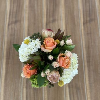 B'z Blooms - Florists Near Me B'z Blooms - Florists Near Me