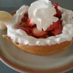 Barb's Corner Kitchen - Strawberry wafflee