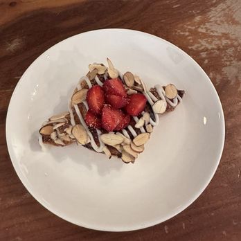 Lula Cafe - Strawberry almond danish - New American Near Me - Chicago, Illinois