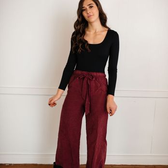 Back Alley Boutique - Women's Clothing Near Me - Graham, Texas Back Alley Boutique - Women's Clothing Near Me - Graham, Texas