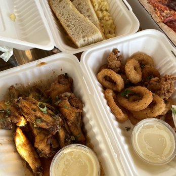 Koloa Pizza Kitchen + Bar - Wings, garlic bread, and calamari - Pizza Near Me - Koloa, Hawaii
