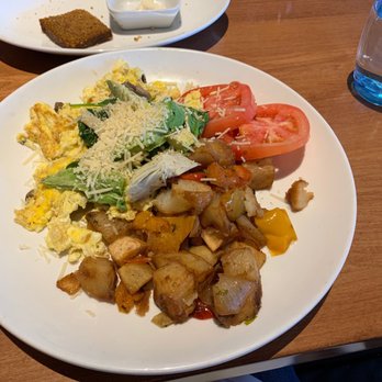 Princi Italia - Princi scramble - artichokes, avocado, spinach, mushrooms - Italian Near Me - Plano, Texas Princi Italia - Princi scramble - artichokes, avocado, spinach, mushrooms - Italian Near Me - Plano, Texas