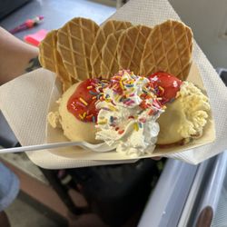 Cream Over Waffles - Ice cream nachos