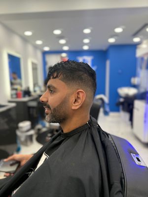 XI BARBERSHOP by null
