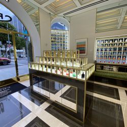Creed Boutique - Beverly Hills