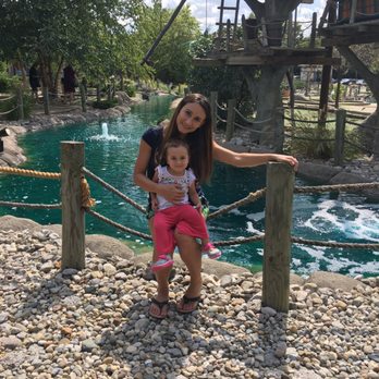 Pirate's Quest - Fun water features and water hazards - Mini Golf Near Me - Indianapolis, Indiana