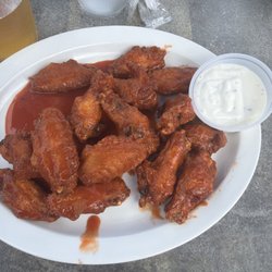 Dude & Meatball’s - Buffalo wing