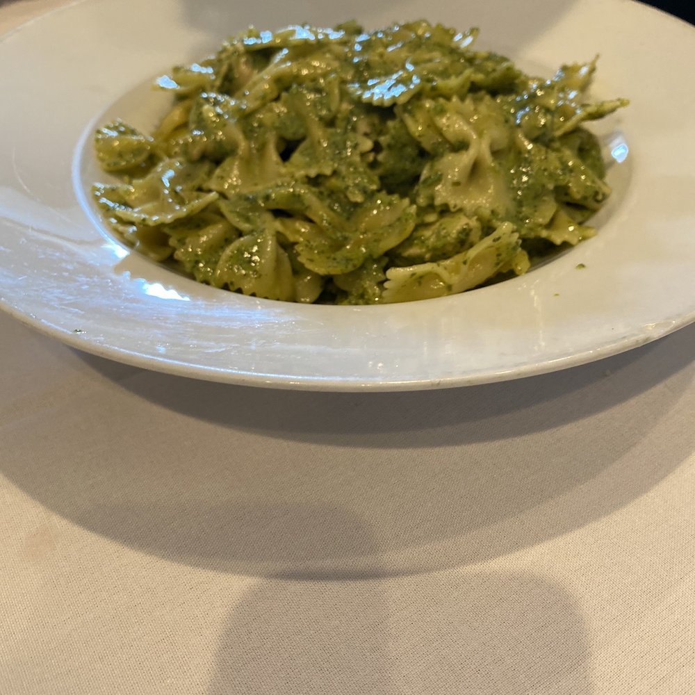 Barolo Cafe - Chicken pesto - Italian Near Me - Tustin, California Barolo Cafe - Chicken pesto - Italian Near Me - Tustin, California